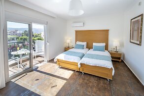 Peridis Family Resort