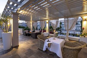 Peridis Family Resort