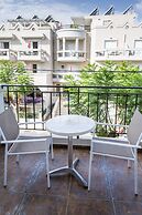 Peridis Family Resort