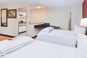 Red Roof Inn PLUS+ & Suites Guilford