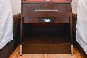 Red Roof Inn PLUS+ & Suites Guilford