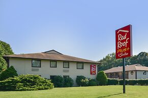 Red Roof Inn PLUS+ & Suites Guilford