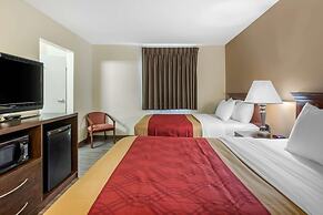 Econo Lodge Inn & Suites Fairgrounds
