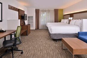 Holiday Inn Express & Suites Lacey – Olympia by IHG
