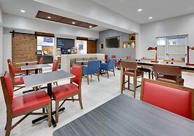 Holiday Inn Express Hotel & Suites Cleburne, an IHG Hotel
