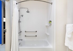 Holiday Inn Express Hotel & Suites Cleburne by IHG