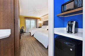 Holiday Inn Express & Suites Petoskey by IHG