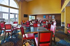 Holiday Inn Express & Suites Petoskey by IHG