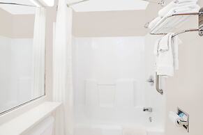 Microtel Inn & Suites by Wyndham Colfax/Newton