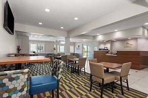 Microtel Inn & Suites by Wyndham Panama City