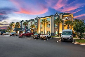 Microtel Inn & Suites by Wyndham Panama City