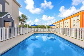 Microtel Inn & Suites by Wyndham Panama City