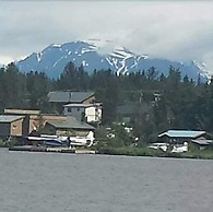 Beluga Lake Lodge