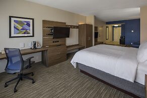 Holiday Inn Express & Suites North Bay by IHG