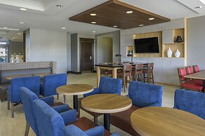 Holiday Inn Express & Suites North Bay by IHG