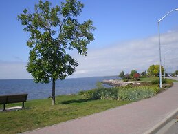 Holiday Inn Express & Suites North Bay by IHG