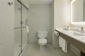 Holiday Inn Express & Suites North Bay by IHG