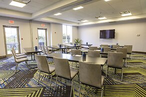 Holiday Inn Express & Suites North Bay by IHG