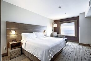 Holiday Inn Express Airport-Calgary by IHG