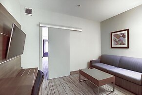 Holiday Inn Express Airport-Calgary by IHG