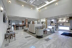 Holiday Inn Express Airport-Calgary by IHG