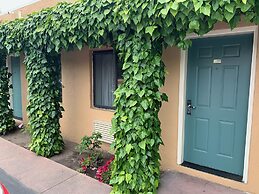 Monterey Oceanside Inn