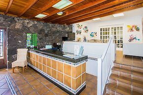 Apartamentos Los Tulipanes