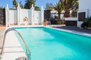 Apartamentos Los Tulipanes