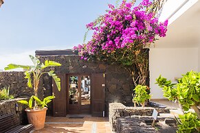 Apartamentos Los Tulipanes