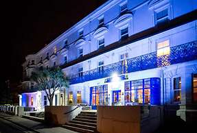 OYO The Southcliff Hotel