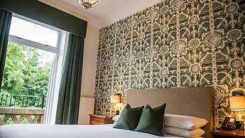 Bartle Hall Country Hotel