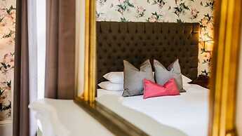 Bartle Hall Country Hotel