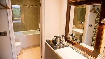 Bartle Hall Country Hotel