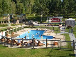 Blueberry Lake Resort
