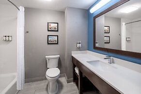 Garner Hotel Oklahoma City - Quail Springs by IHG