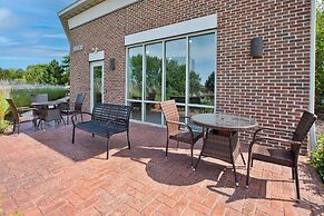 Holiday Inn Express And Suites Milwaukee Nw Park Place by IHG