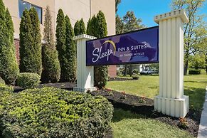 Sleep Inn & Suites