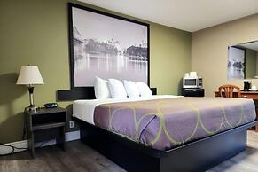 Super 8 by Wyndham Pembroke