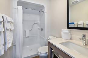 Comfort Inn & Suites Thousand Islands Harbour District