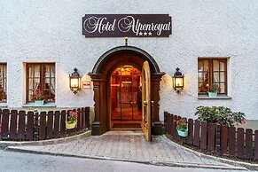 Hotel Alpenroyal