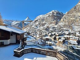 Hotel Alpenroyal