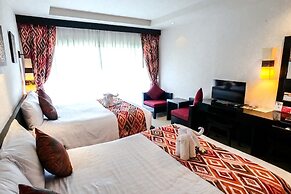 Horizon Karon Beach Resort & Spa