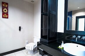 Horizon Karon Beach Resort & Spa