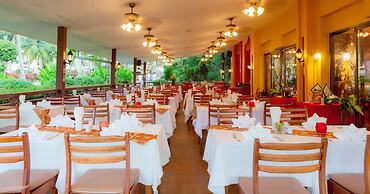 Horizon Karon Beach Resort & Spa