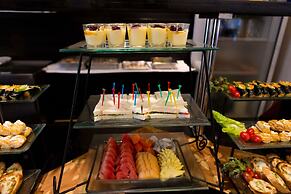 Horizon Karon Beach Resort & Spa