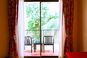 Horizon Karon Beach Resort & Spa