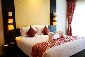 Horizon Karon Beach Resort & Spa