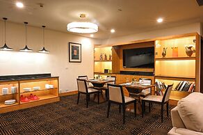 Crowne Plaza Hotel Gurgaon by IHG