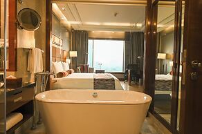 Crowne Plaza Hotel Gurgaon by IHG