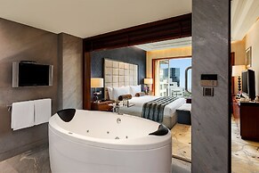 Crowne Plaza Hotel Gurgaon by IHG